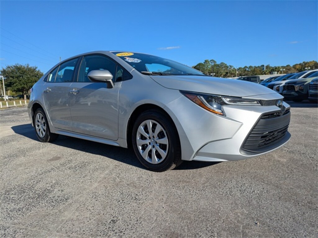 Used 2024 Toyota Corolla LE Sedan