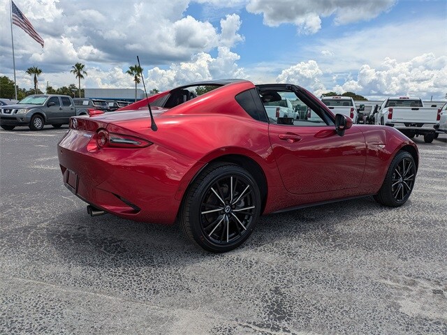 2025 Mazda MX-5 Miata Miata RF Grand Touring photo 4