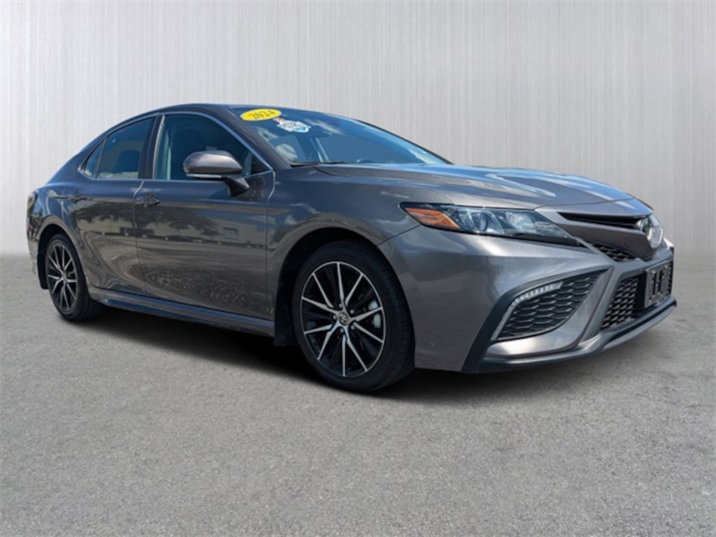 Used 2024 Toyota Camry SE Sedan