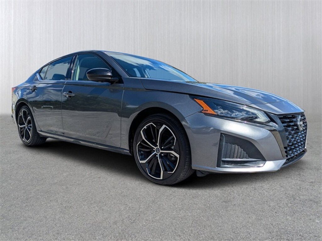 Used 2024 Nissan Altima 2.5 SR Sedan