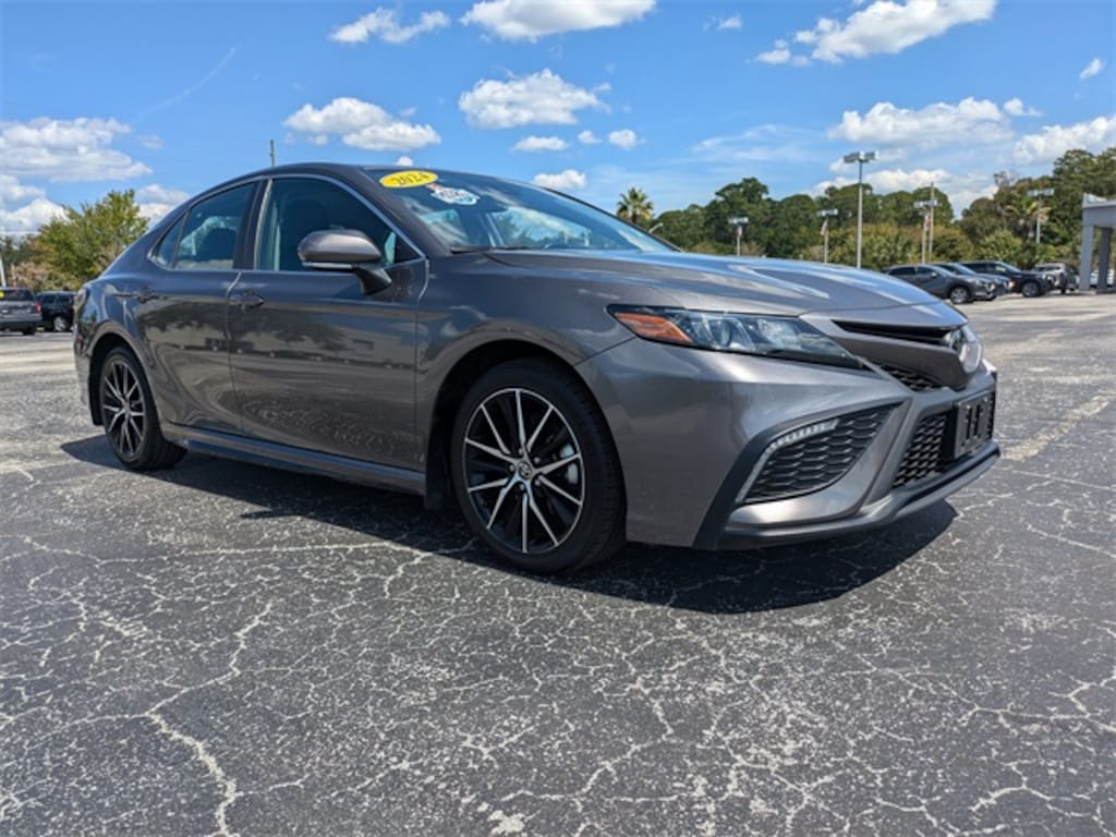 Used 2024 Toyota Camry SE Sedan