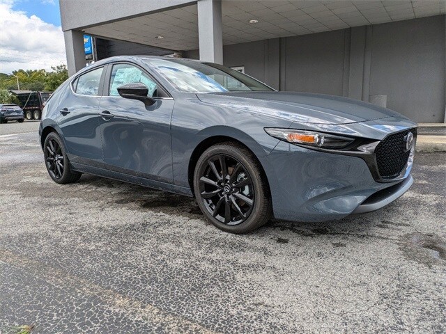 2025 Mazda Mazda3 Hatchback 2.5 s Carbon photo 2