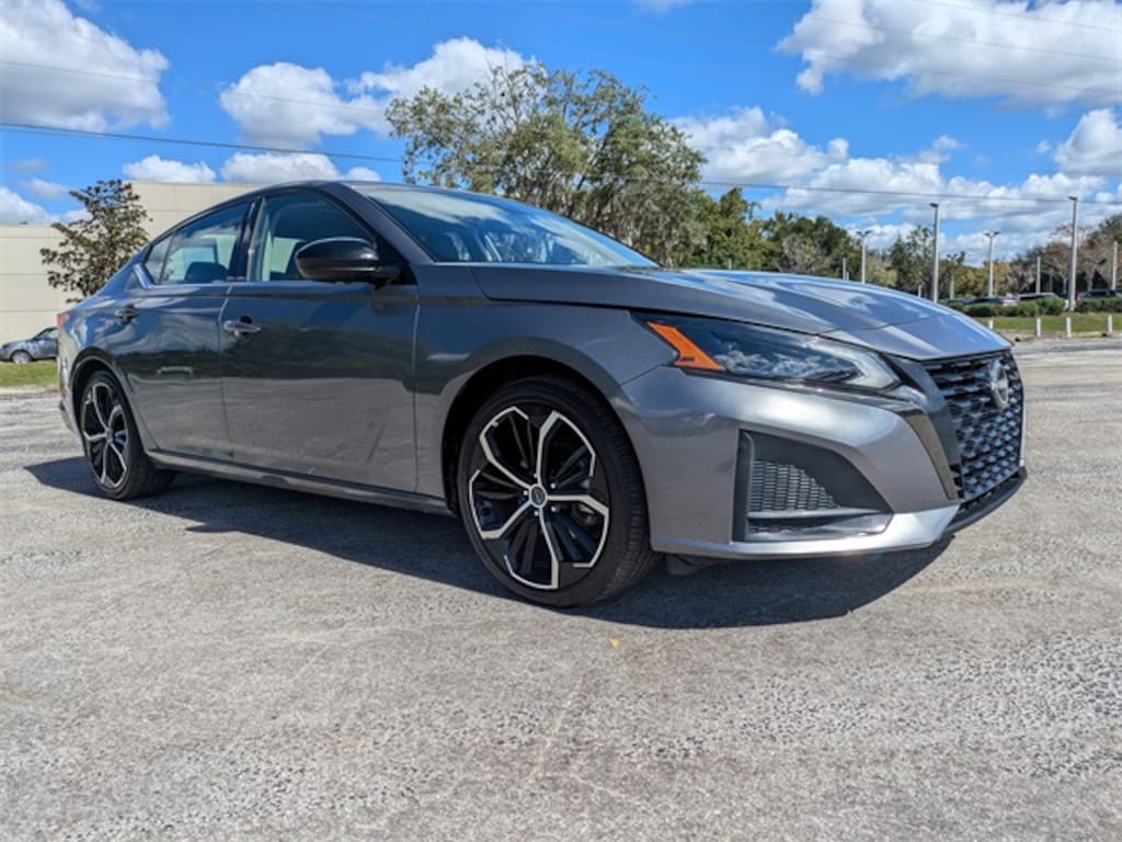 Used 2024 Nissan Altima 2.5 SR Sedan