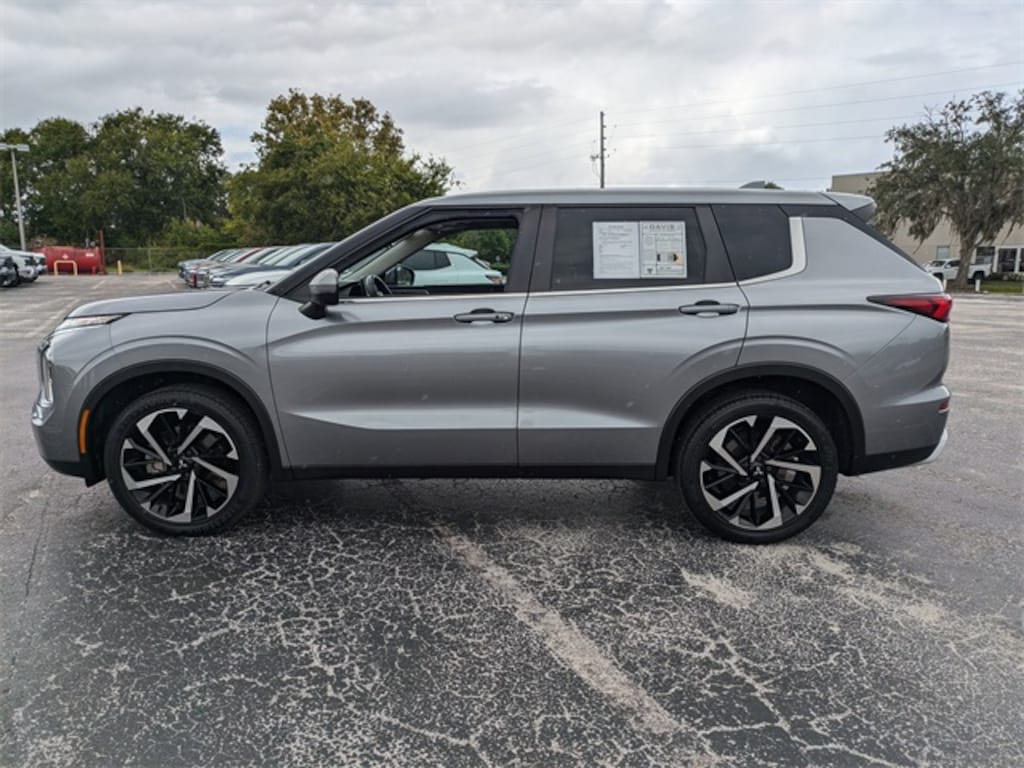 Used 2022 Mitsubishi Outlander CUV