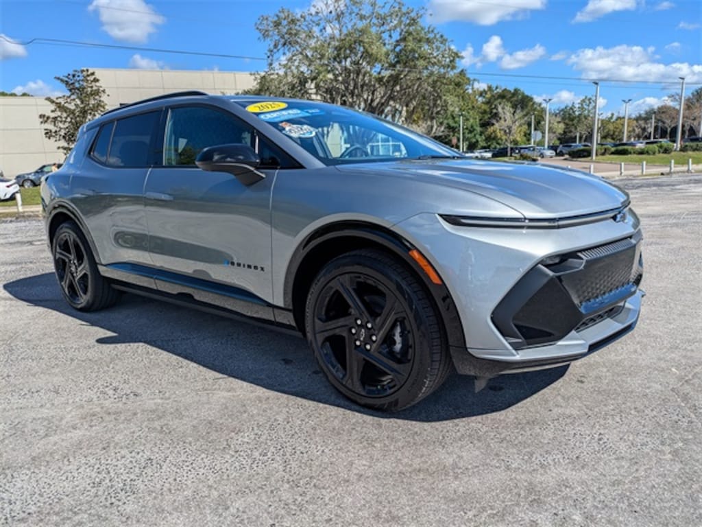 Used 2025 Chevrolet Equinox EV RS SUV