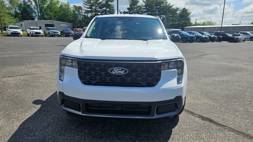 2025 Ford Maverick XLT photo 2