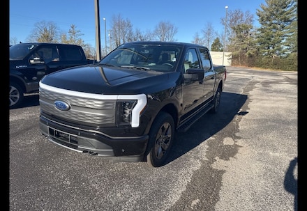 2023 Ford F-150 Lightning Lariat Truck