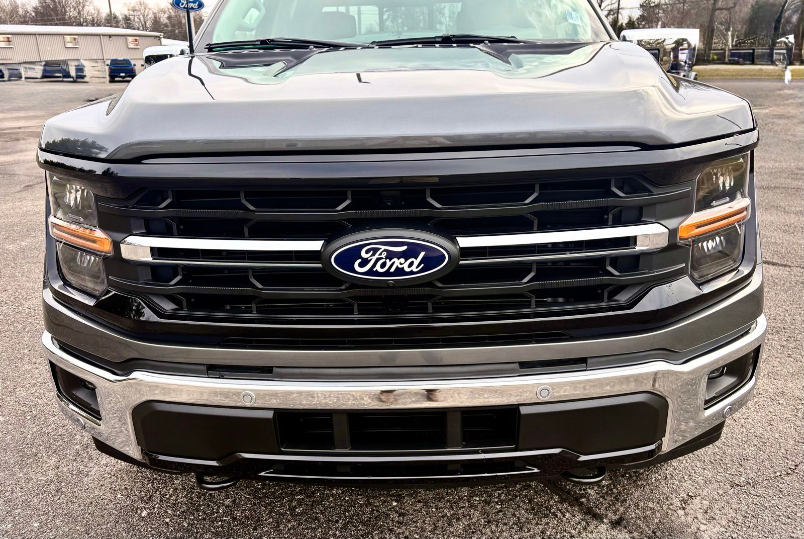 2026 Ford F-150 XLT - Photo 4