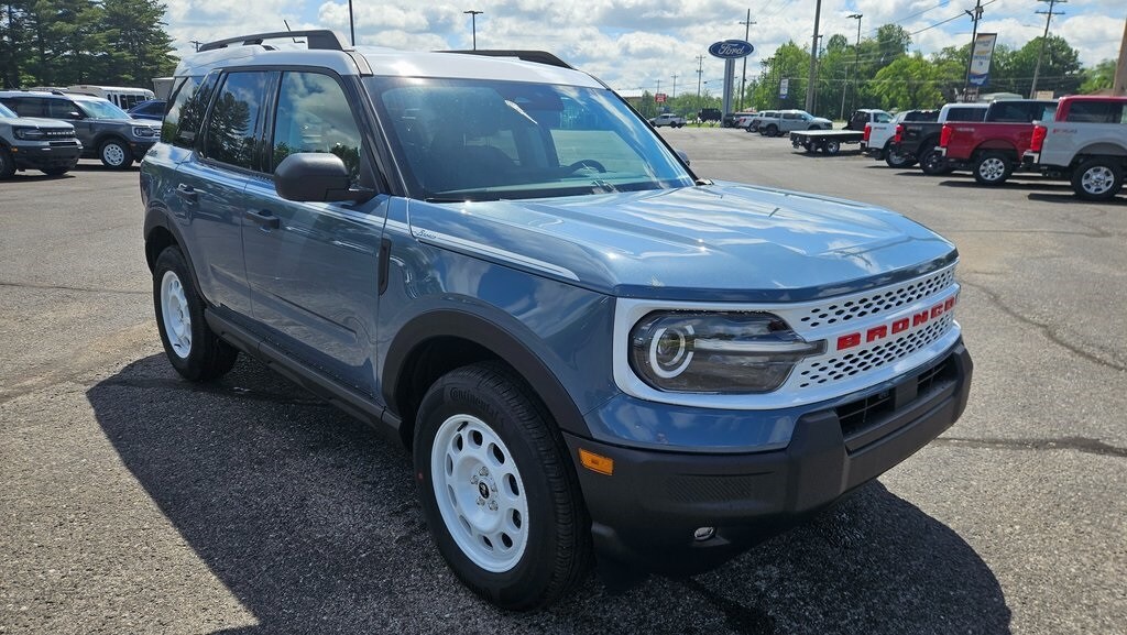 2025 Ford Bronco Sport Heritage photo 3