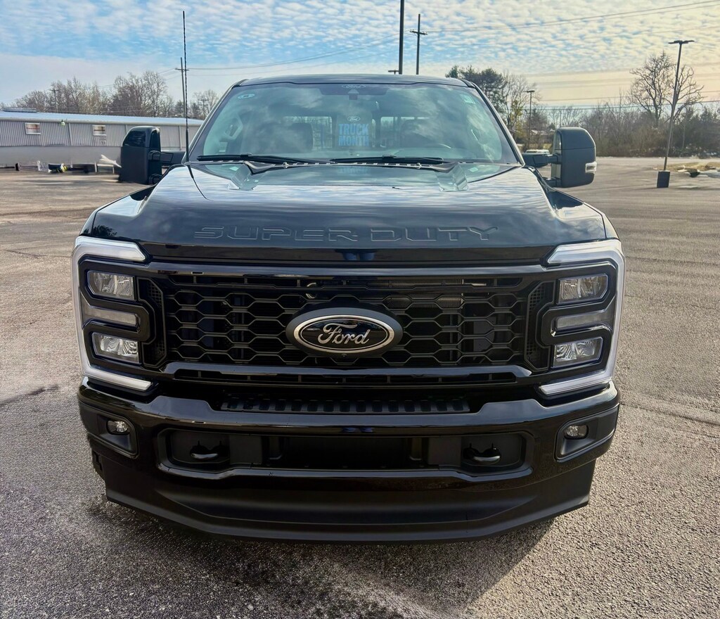 New 2026 Ford F-350SD Lariat Truck