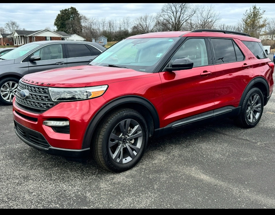 2022 Ford Explorer XLT's photo