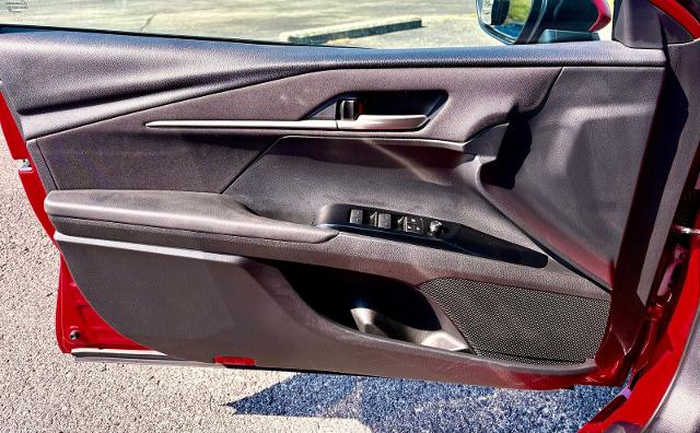 2025 Toyota Camry LE - Photo 10