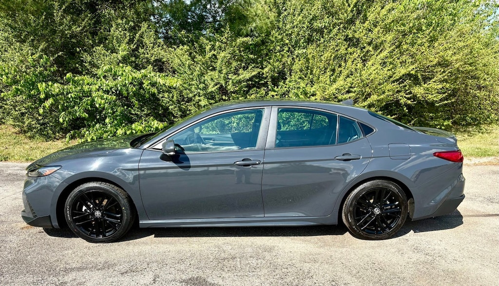 Used 2025 Toyota Camry SE Sedan