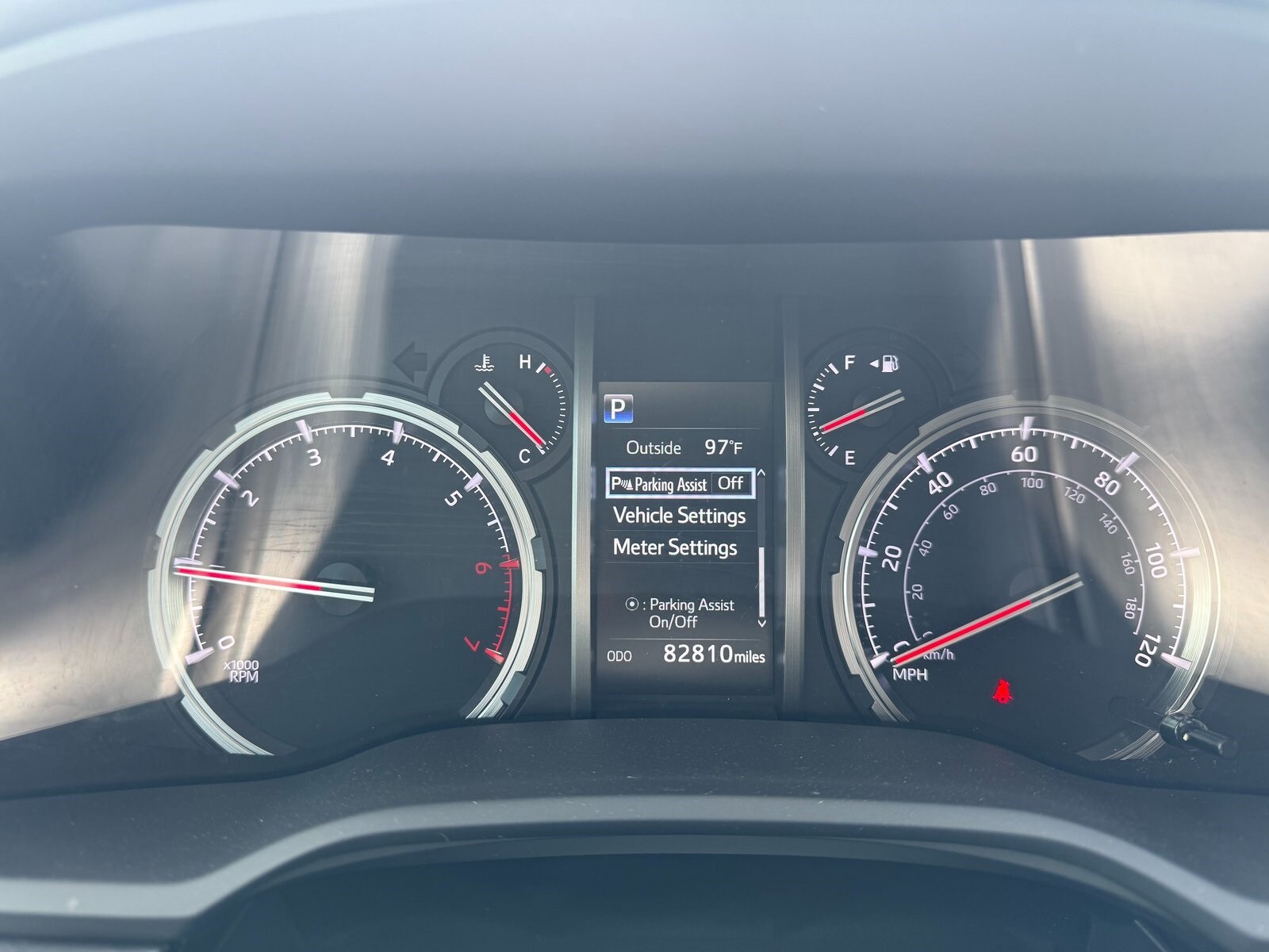 2022 Toyota 4Runner Limited photo 2