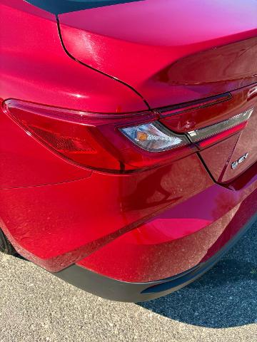 2025 Toyota Camry LE - Photo 6