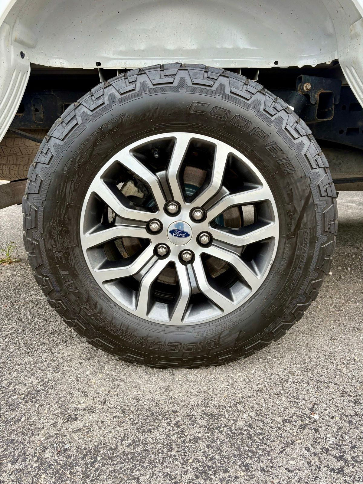 2022 Ford F-150 Lariat - Photo 9