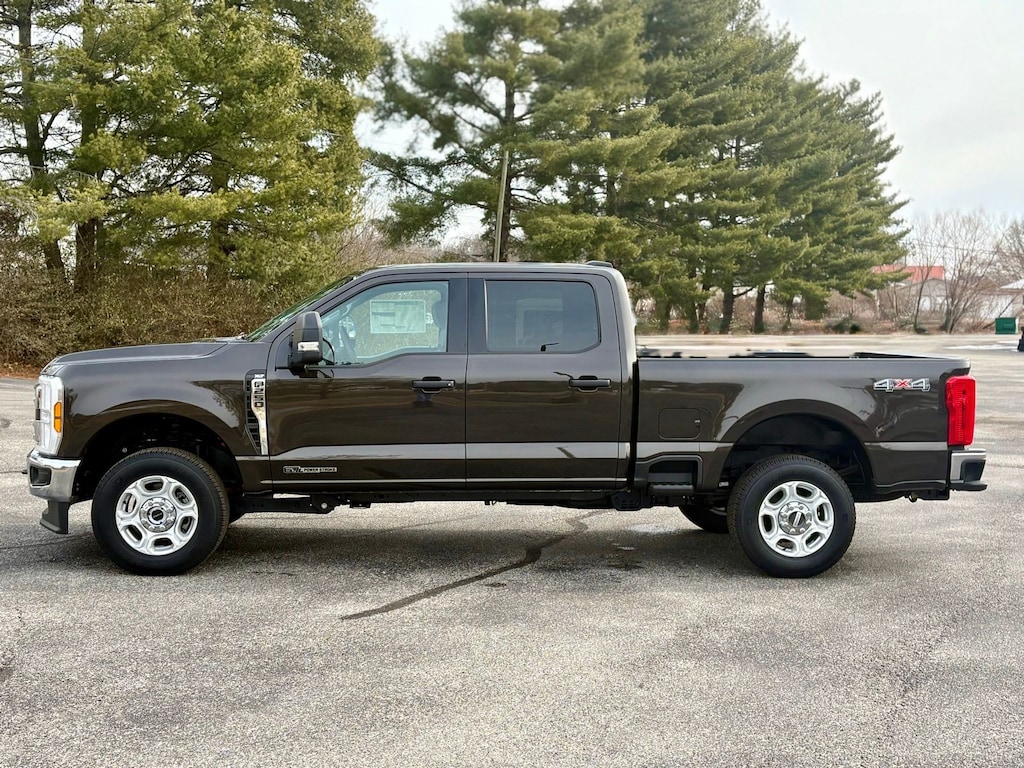 New 2025 Ford F-250SD XLT Truck