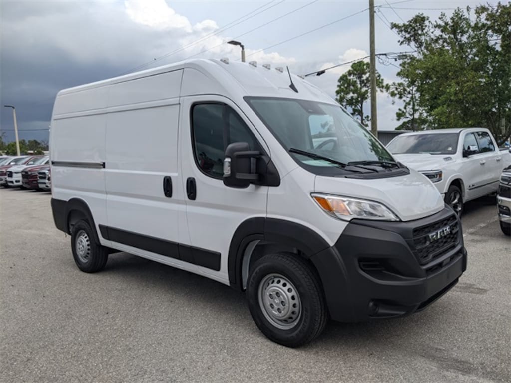 New 2025 Ram ProMaster PROMASTER 1500 TRADESMAN CARGO VAN HIGH ROOF 136' Cargo Van