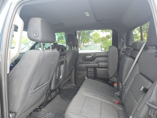 2020 Chevrolet Silverado 1500 LT photo 3