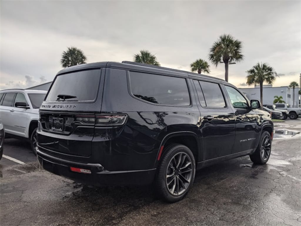 New 2025 Jeep Grand Wagoneer L SERIES III OBSIDIAN 4X4 Sport Utility