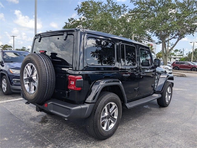 2021 Jeep Wrangler Unlimited Sahara photo 3