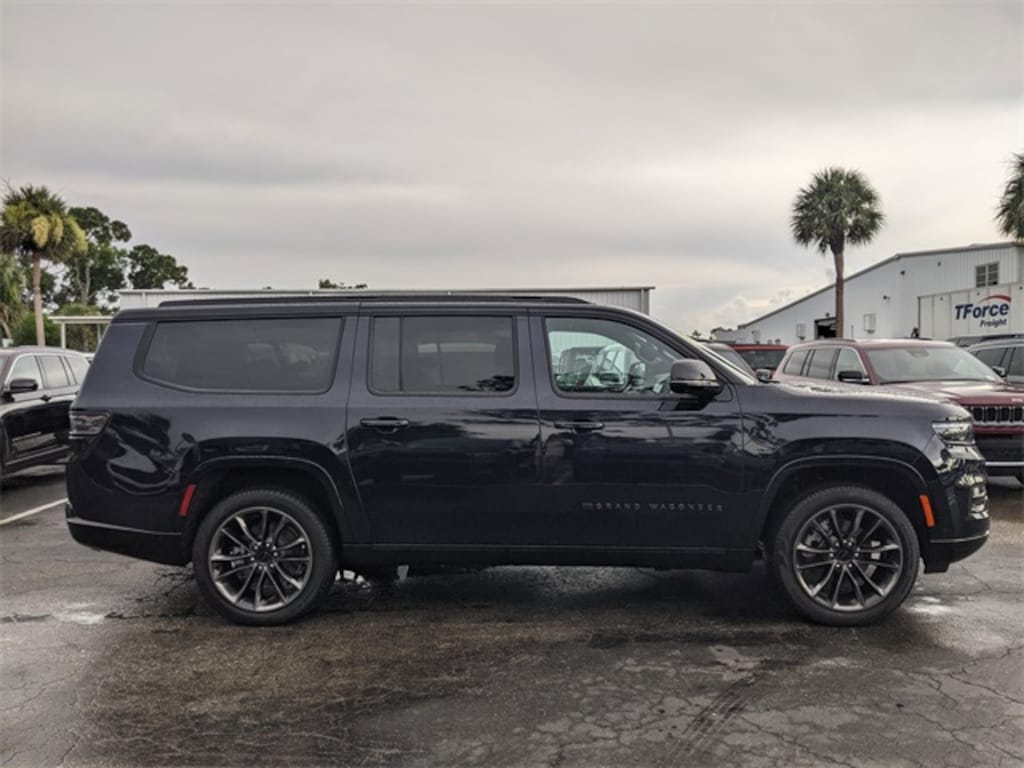 New 2025 Jeep Grand Wagoneer L SERIES III OBSIDIAN 4X4 Sport Utility