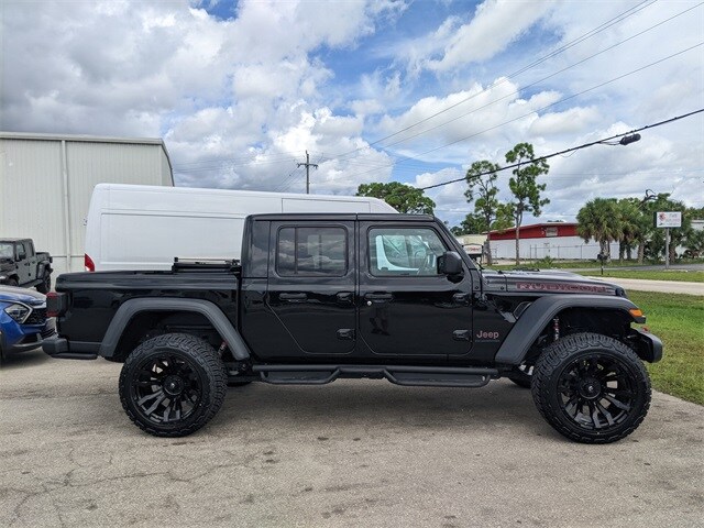 2021 Jeep Gladiator Rubicon photo 2