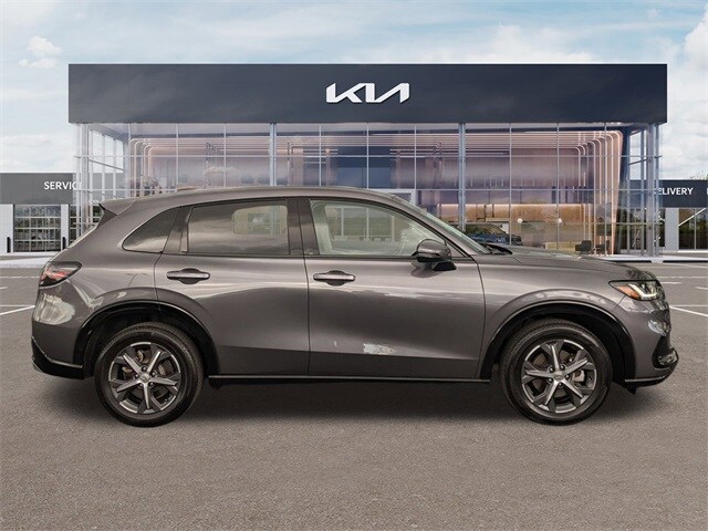 2024 Honda HR-V EX-L photo 2