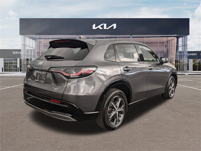 2024 Honda HR-V EX-L photo 3