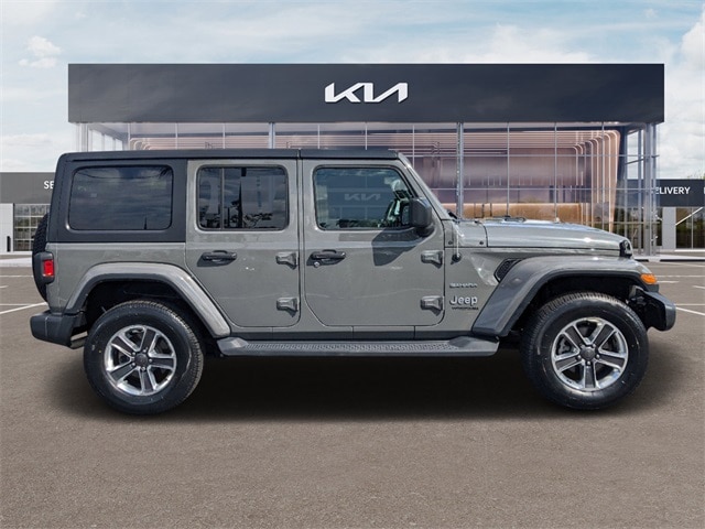 Used 2019 Jeep Wrangler Unlimited Sahara with VIN 1C4HJXEN6KW509281 for sale in Fort Myers, FL