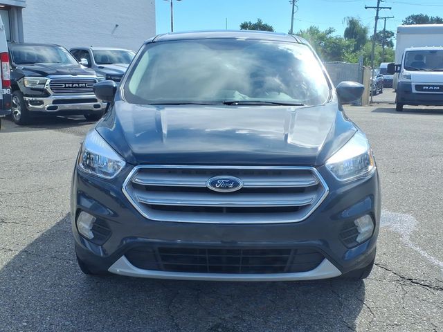 Used 2019 Ford Escape SE with VIN 1FMCU9GD9KUB54602 for sale in Warren, MI