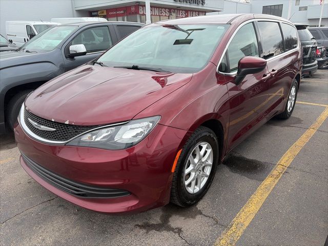 Used 2017 Chrysler Pacifica Touring with VIN 2C4RC1DG6HR710663 for sale in Warren, MI