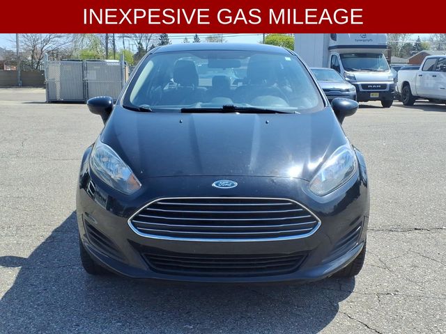 Used 2018 Ford Fiesta SE with VIN 3FADP4BJ9JM109331 for sale in Warren, MI