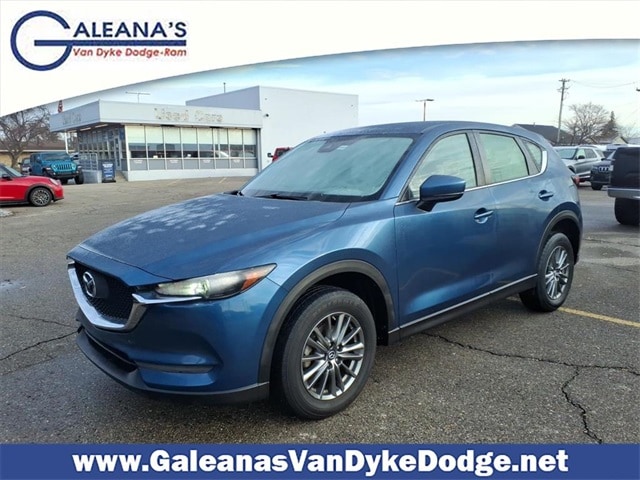 2018 Mazda CX-5 Sport's photo