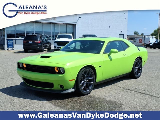 2023 Dodge Challenger R/T's photo