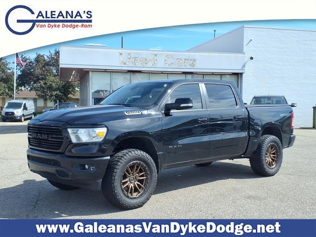 2020 RAM 1500 Big Horn/Lone Star 4x4 Crew Cab 5'7's photo