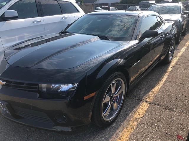 Used 2015 Chevrolet Camaro 2LT with VIN 2G1FF1E30F9219470 for sale in Warren, MI