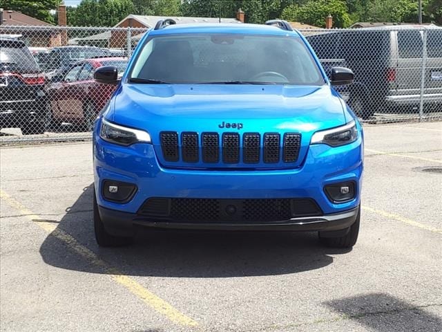 Used 2023 Jeep Cherokee Altitude Lux with VIN 1C4PJMMB8PD109968 for sale in Warren, MI