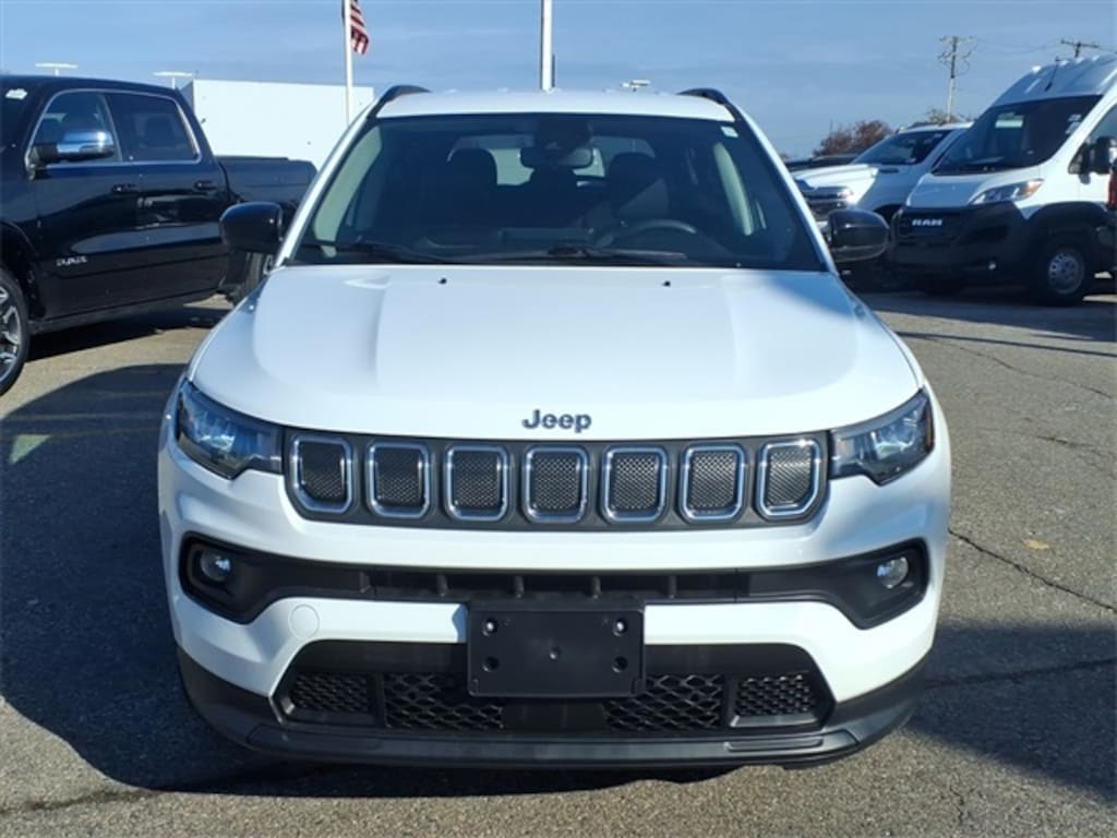 Used 2022 Jeep Compass Latitude SUV