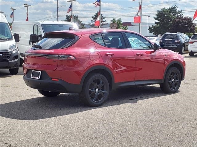 2024 Dodge Hornet GT photo 3