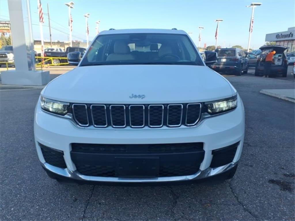 Used 2022 Jeep New Grand Cherokee Limited SUV