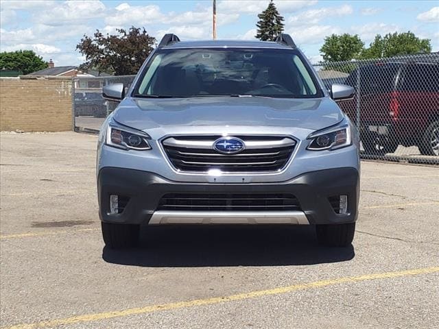 Used 2021 Subaru Outback Limited with VIN 4S4BTANC3M3158437 for sale in Warren, MI