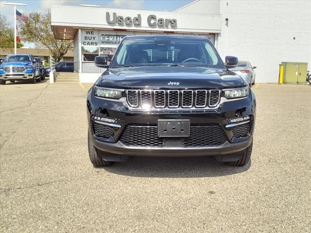 Used 2024 Jeep Grand Cherokee 4xe with VIN 1C4RJYB61RC710833 for sale in Warren, MI