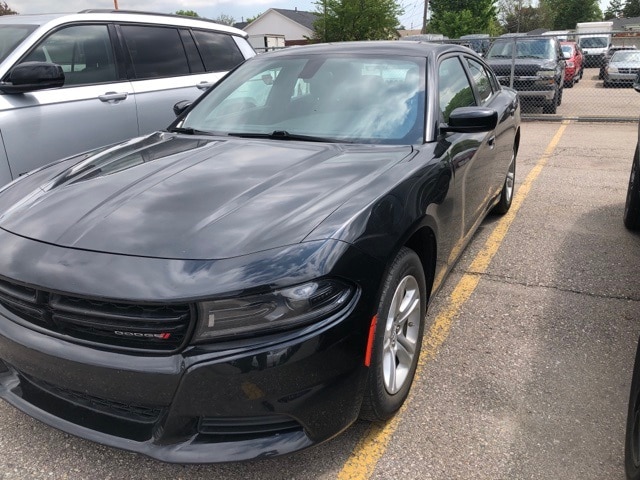 Used 2022 Dodge Charger SXT with VIN 2C3CDXBG8NH259010 for sale in Warren, MI