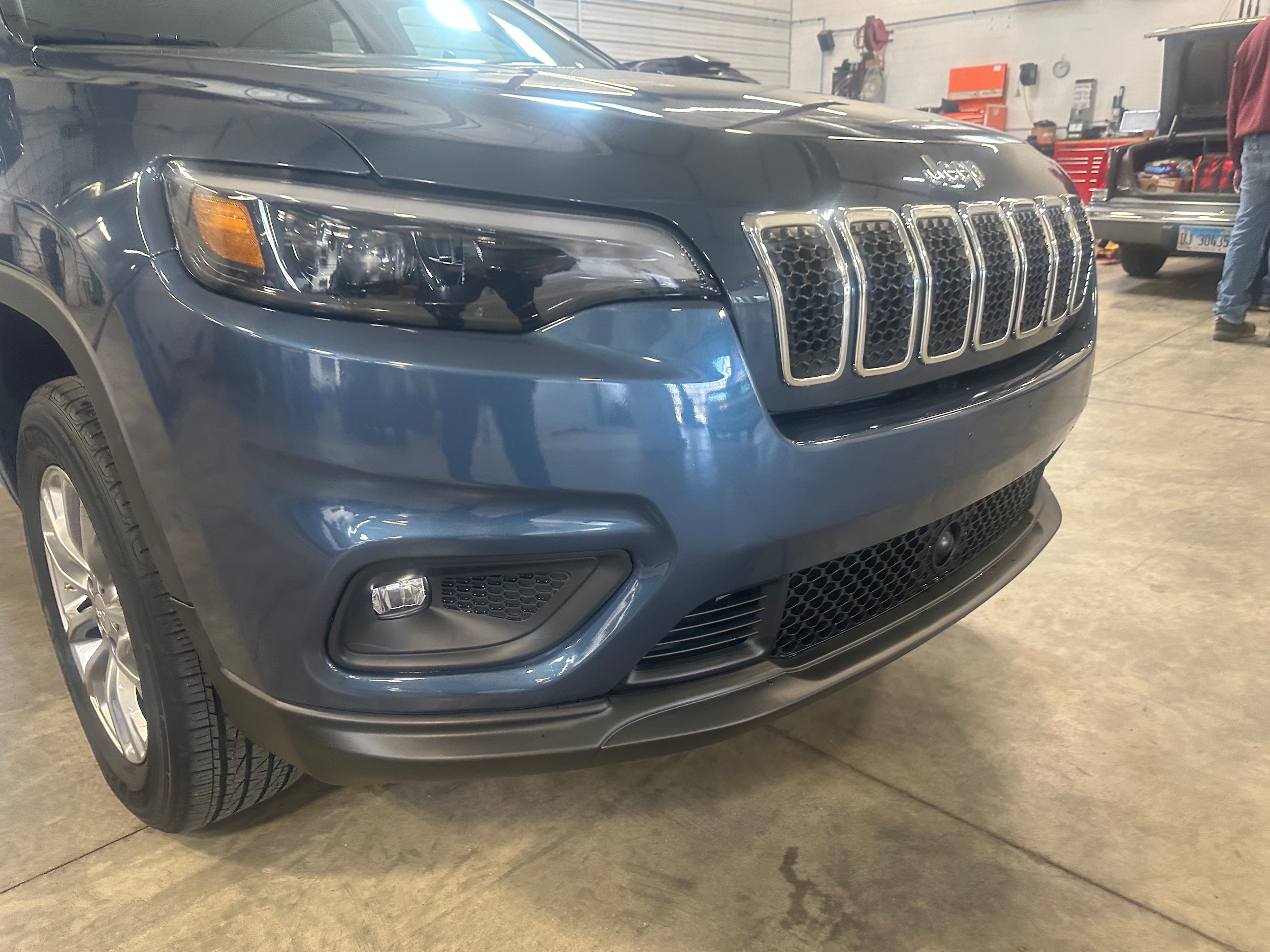 Certified 2021 Jeep Cherokee Latitude Lux with VIN 1C4PJMMX5MD113452 for sale in Galena, IL