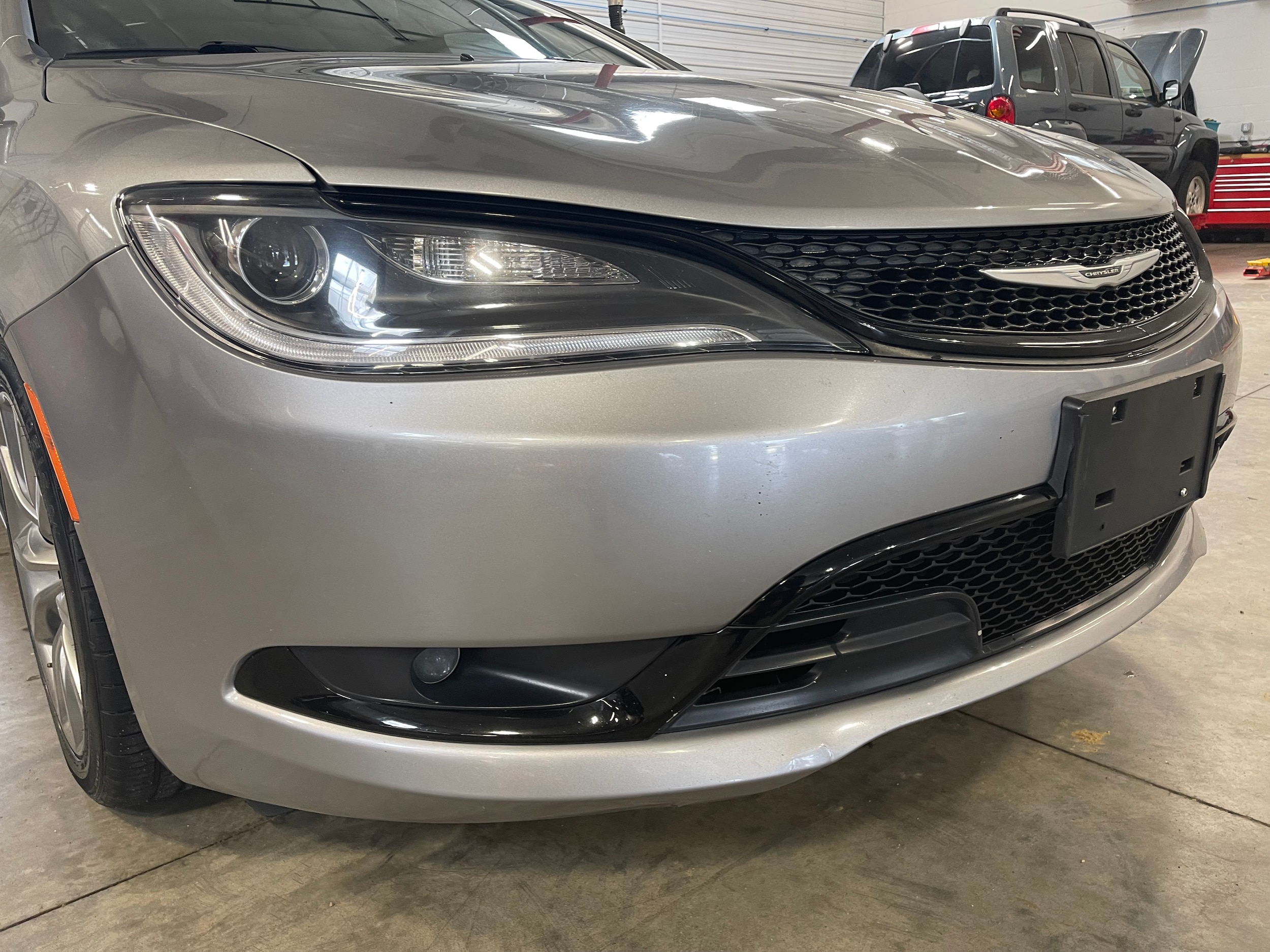 Used 2015 Chrysler 200 S with VIN 1C3CCCBB5FN582794 for sale in Galena, IL