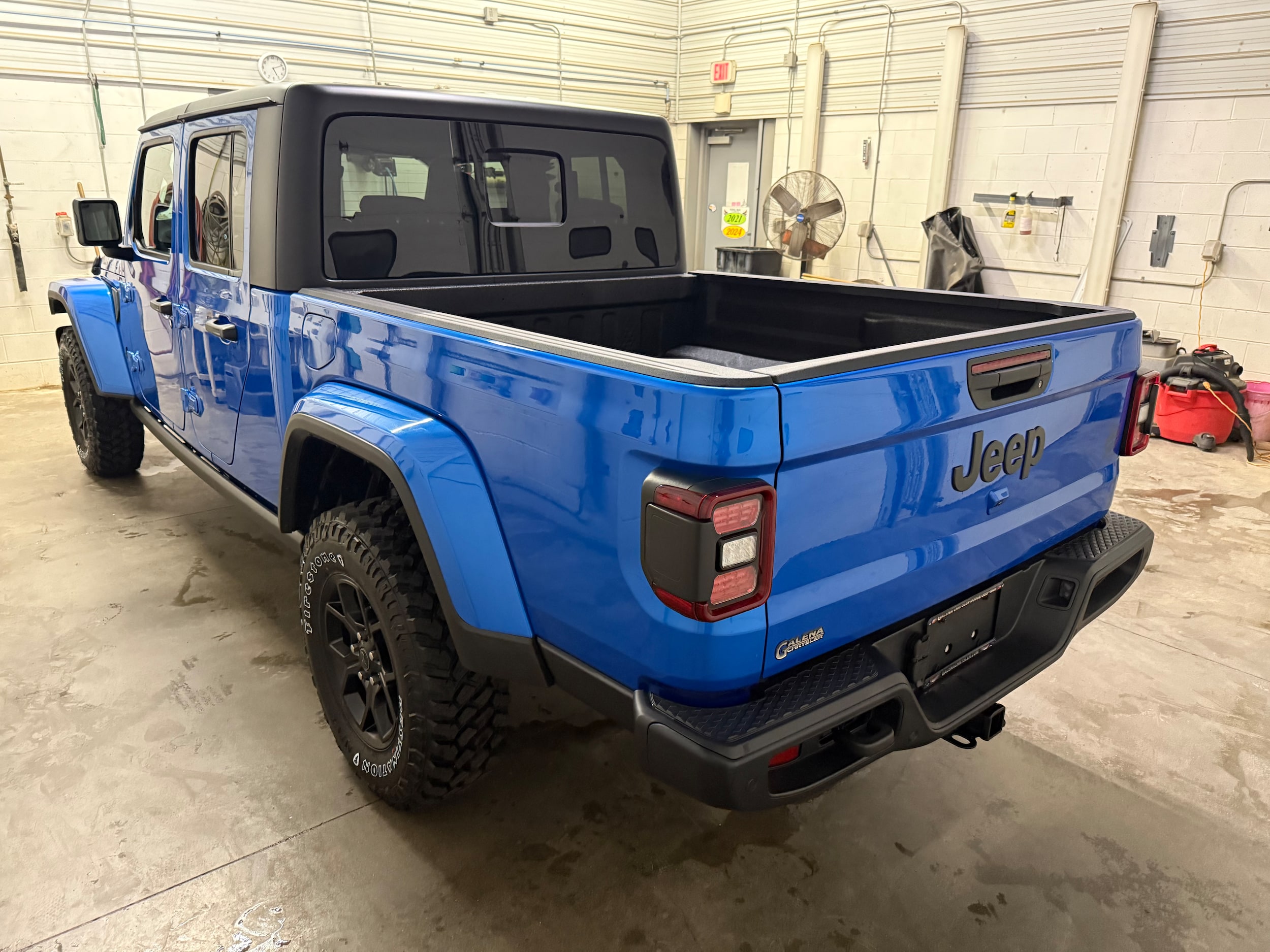 2026 Jeep Gladiator Willys - Photo 16