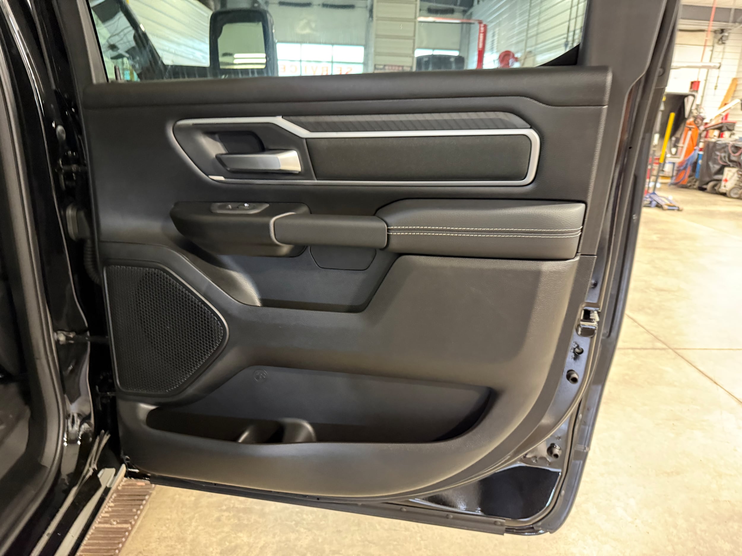 2025 RAM 1500 Big Horn/Lone Star - Photo 11