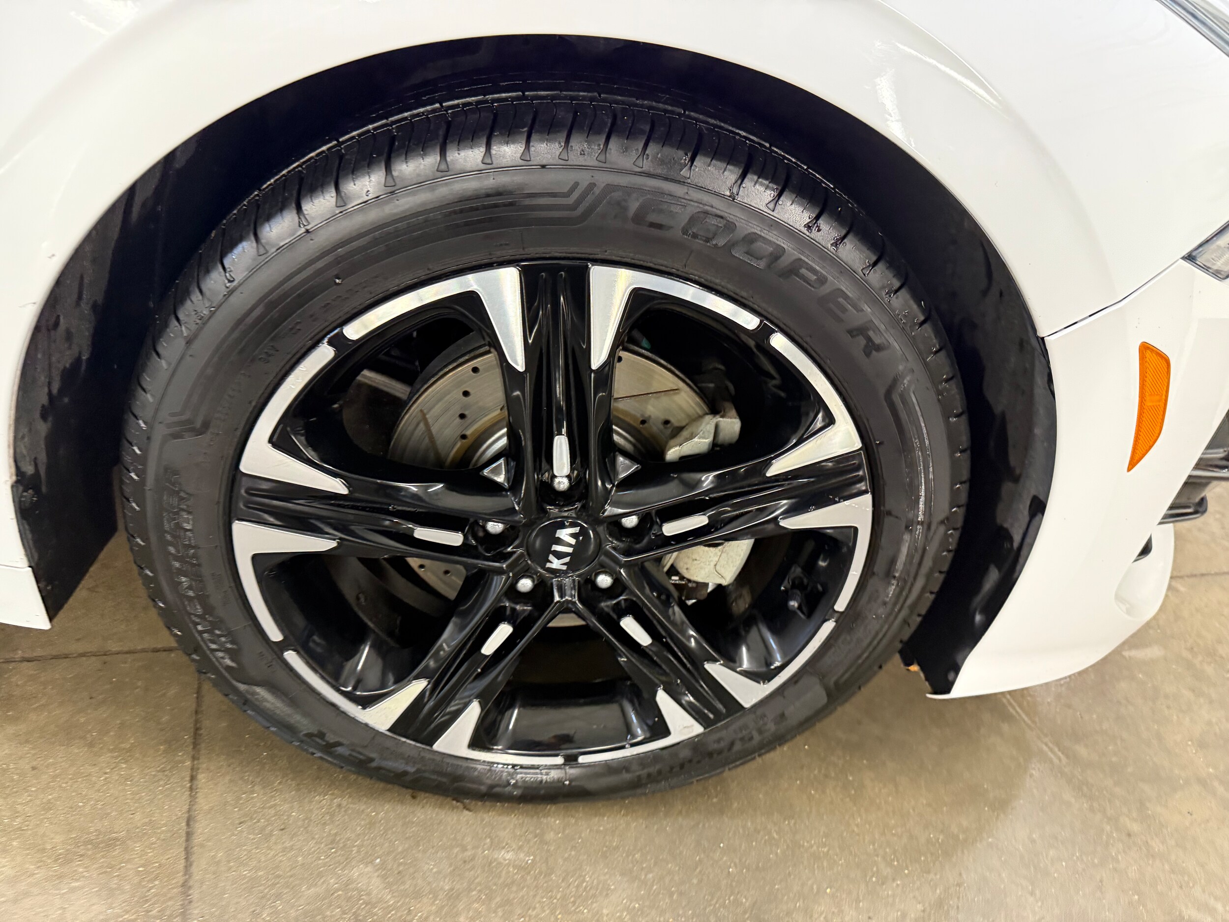 2021 Kia K5 GT-Line photo 4