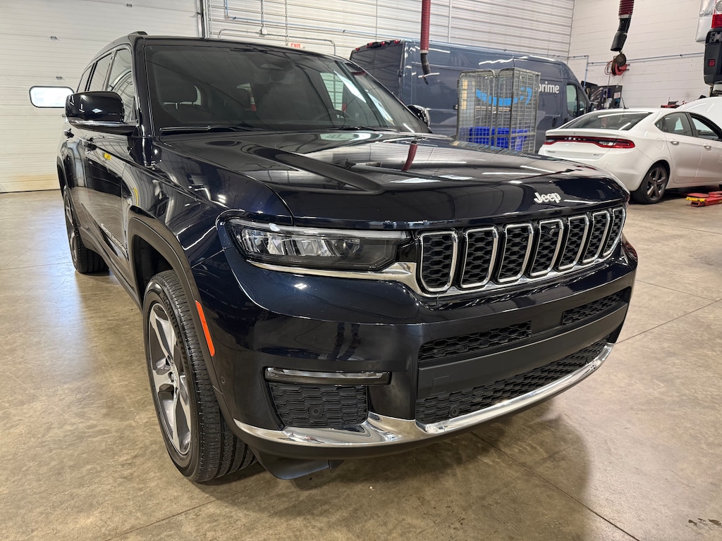 Certified 2024 Jeep Grand Cherokee L Limited 4x4 SUV